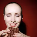 Ecco cosa succede al tuo organismo quando mangi cioccolato