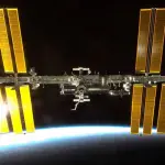 Musk ammette: Portare i russi sulla ISS è un onore