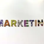 Strumenti di marketing esperienziale e branding – L’evoluzione dei gonfiabili nelle strategie promozionali