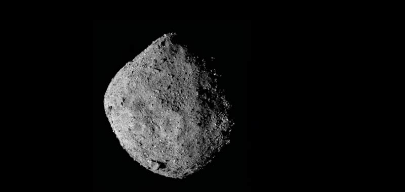 OSIRIS-REx si perde i pezzi dell'asteroide Bennu