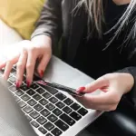 Il lockdown in Italia ha fatto volare la spesa online