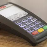 Sospese le multe per i commercianti che non hanno il Pos