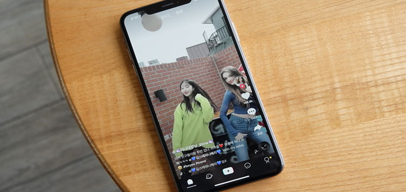 TitTok, la società proprietaria lancia anche uno smartphone