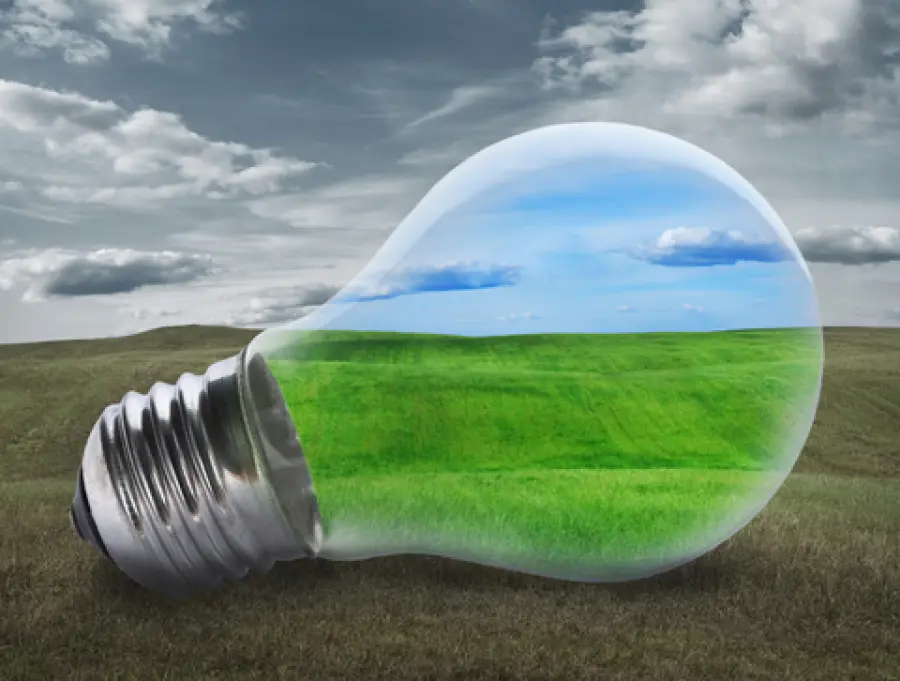 Lampade a pannelli solari da giardino, le ecologiche low cost