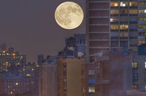 La Cina lancia la sua Luna artificiale sostituira la luce stradale