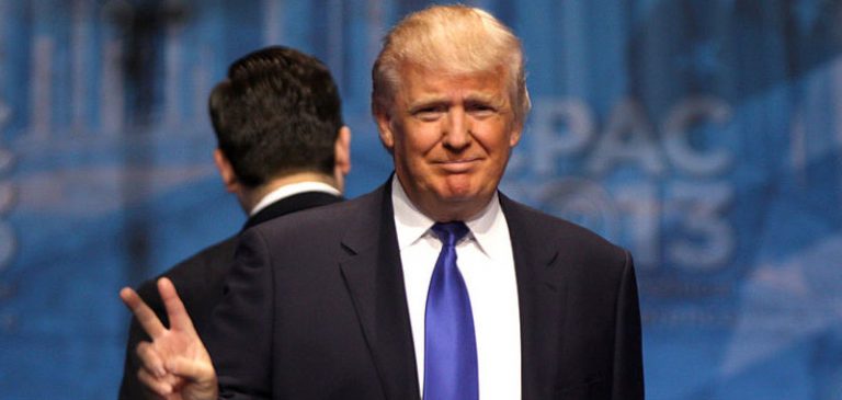 Donald Trump è ufficialmente sotto impeachment