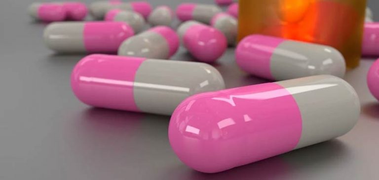 Superbatteri sempre più forti: colpa dell’abuso degli antibiotici