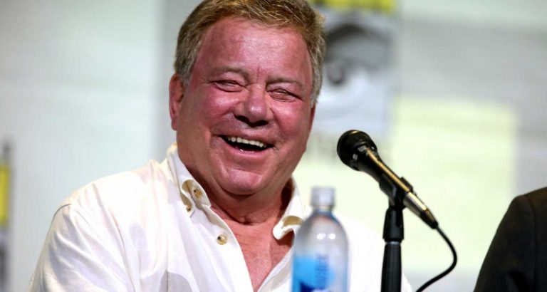 William Shatner il capitano Kirk va nello spazio